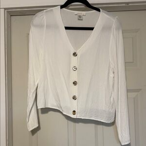 URBAN Romantics White Button-Down Women's Shirt